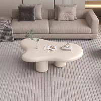 Cremeweißes Nordisches Minimalistisches Modernes Luxus-Wolkenform-Wohnzimmersofa mit Niedriger Höhe und Massivholz-Couchtisch