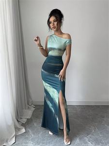 Vestidos al por mayor para mujer: Vestido ajustado de color contrastante estilo europeo y americano con hombro descubierto para comercio exterior. - Product Image 6