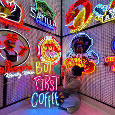 Enseigne Néon Murale Vintage Attrayante en Silicone et Acrylique Ailes d'Ange pour Fête, Bal de Promo, Décoration Artistique Murale - Product Image 3