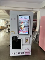 Distributeur automatique professionnel 24h/24 de yaourts et glaces molles avec système de paiement par pièces, QR code et jetons pour usage en intérieur