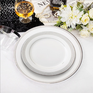 Juego de Platos de Porcelana Plateada con Forma de Corona, Ecológicos, con Logotipo Personalizado, para Bodas - Product Image 4