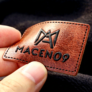 Parches de Tela Bordados de Alta Calidad con Lentejuelas, Logotipo de Marca Personalizado, con Base Termoadhesiva o para Coser en Gorras - Product Image 1