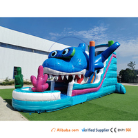 Château gonflable aquatique de qualité commerciale pour l'extérieur, avec toboggan aquatique, thème « Paradis des requins », pour adultes
