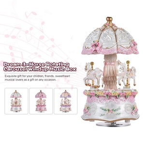 Carrusel giratorio de 3 caballos de sueño de lujo Carrusel de música de cuerda de tiovivo con melodía de luz luminosa LED DE CAMBIO DE Color colorido - Product Image 3