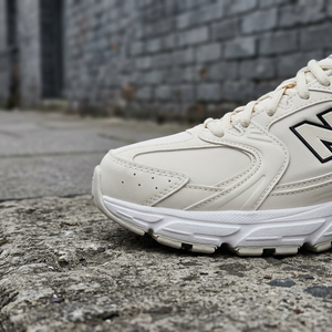 Zapatos Deportivos Casuales con Cordones para Hombre y Mujer, Modelo 9060, Diseño de Alta Calidad, Estilo Moderno 2026, Ligeros para Caminar y Correr - Product Image 2