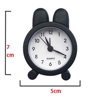 Bunter Twin Bell Analog Schreibtisch Wecker Niedliches kleines traditionelles Design mit Quarz Motiv Mini Tisch uhr für Bett
