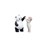Bezaubernde Panda & Kind Harz-Skulptur Maßgefertigtes Harz-Geschenk Zeitgenössisches Wohndekor-Element Verspielte Tierfigur für Regal