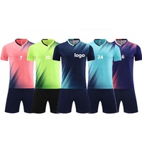 Maillot de football respirant à séchage rapide 100% polyester personnalisé, vêtements de football, ensembles de maillots de football, vente en gros