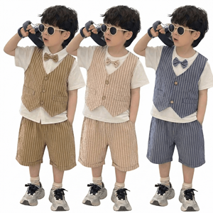 Nouvelle collection été 2025 : Ensemble deux pièces en coton rayé pour garçon, style coréen, avec gilet à nœud papillon et manches courtes - Product Image 1