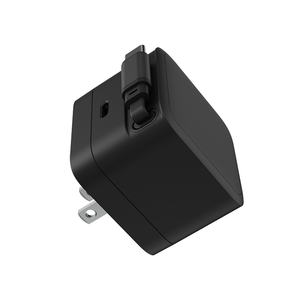 Cargador de Viaje de 30W con Carga Súper Rápida, Doble Puerto A+C, Cable USB-C Retráctil Integrado, Multi-Plug, Negro - Product Image 1