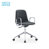 Chaise pivotante à dossier bas de style moderne, en tissu plastique PP coloré BIFMA, avec coussin en cuir, pour la maison, le bureau, les réunions