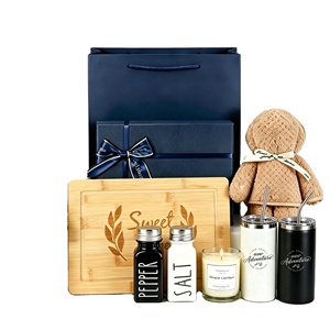 Set de Regalo para el Hogar con Vaso, Tabla de Cortar, Salero y Pimentero, Set de Regalo para Amigos y Vecinos - Product Image 1