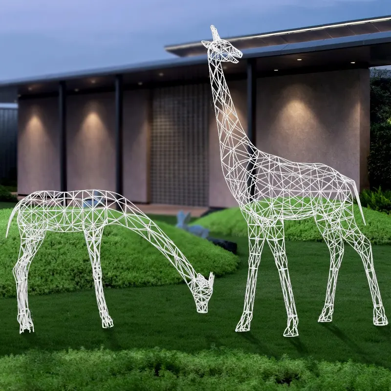 庭の彫刻公園動物園の彫刻のための屋外グラスファイバーカスタムキリン動物の彫刻
