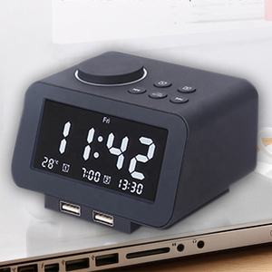 Radio Reloj Despertador con Altavoz, Reloj de Escritorio Digital Creativo con Pantalla LED, Interfaz USB Dual, Compatible con Búsqueda Automática de Emisoras - Product Image 3