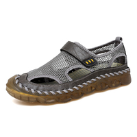 Sandales en cuir pour hommes, respirantes, à semelle en mesh, fabriquées à la main, avec logo personnalisé en stock, chaussures décontractées pour l'été