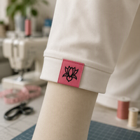 Étiquettes tissées personnalisées pour vêtements, étiquettes de manches sur mesure pour vêtements - Usine Hem Tag
