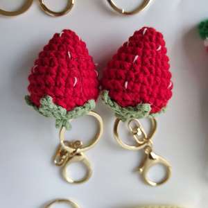 Llavero de Peluche Tejido a Mano con Forma de Fresa, Sandía, Cereza, Zanahoria, Plátano, DIY, de Punto, Simulación de Comida, Fruta, Colgante para Bolso - Product Image 6