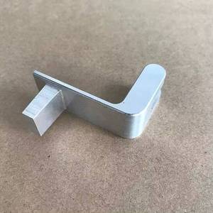 เครื่องกัดซีเอ็นซีสำหรับชิ้นส่วนขนาดเล็ก งานกลึงขนาดจิ๋ว รับผลิตตามแบบ อะลูมิเนียม เหล็ก อะไหล่รถยนต์ รถจักรยานยนต์ พร้อมใบรับรอง - Product Image 4