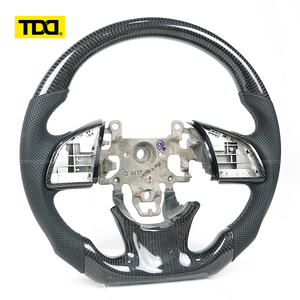 พวงมาลัยคาร์บอนไฟเบอร์ TDD สำหรับมิตซูบิชิ - Product Image 2