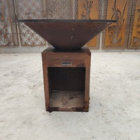 Barbecue au charbon de bois moderne pour jardin, foyer en acier Corten pour terrasse et usage extérieur