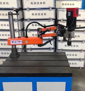 Máquina automática de perforación y roscado de pilares de 220 V con motor, caja de cambios y componentes PLC, máquina automática de roscado de caucho - Product Image 1