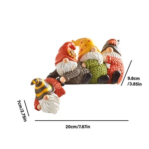 Figurines de Père Noël nain en résine créatives pour jardinage miniature de table, avec motif pull de Père Noël, pour l'hiver - Product Image 6