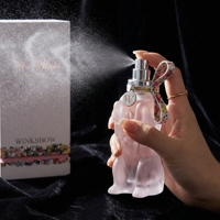 Débutant à 100 pièces, parfum floral en spray de 100 ml en forme de chiot pour cadeaux de fêtes.