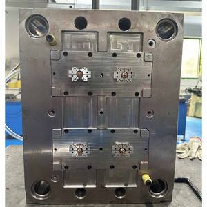 قوالب بلاستيكية عالية الدقة للبيع بسعر المصنع، تصنيع مخصص بالحقن البلاستيكي - Product Image 1