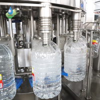 Ligne de production automatique de rinçage, remplissage et bouchage de bouteilles d'eau de 3L, 5L, 10L – Machine de remplissage de bouteilles d'eau minérale de 5 litres
