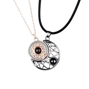 2025ใหม่สร้อยคอคู่รักฉายพระจันทร์เกาหลีสร้อยคอ<span class=keywords><strong>100</strong></span><span class=keywords><strong>ภาษา</strong></span>ฉันรักคุณสร้อยคอคู่รัก - Product Image 4