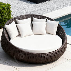 أسرّة على شكل حديقة من الراتان أو الخيزران الأبيض ، مناسبة للأماكن المفتوحة ، مناسبة لحوض السباحة - Product Image 1