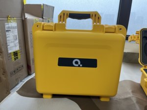 เครื่องมือสำรวจที่ดิน QIANXUN Q300 ความแม่นยำสูง 1520 ช่องสัญญาณ ราคาประหยัด ระบบ GPS GNSS RTK - Product Image 6