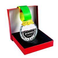 Petit Pont Logo Personnalisé Personnaliser Cristal Verre Médaille Prix Facettes Diamant Médailles Plaques Stock Métal Trophée Souvenirs