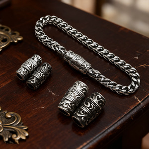 Bracelet à boucle magnétique en acier inoxydable, chaîne rétro, bijoux unisexes pour hommes et femmes, style européen américain, design moto - Product Image 1