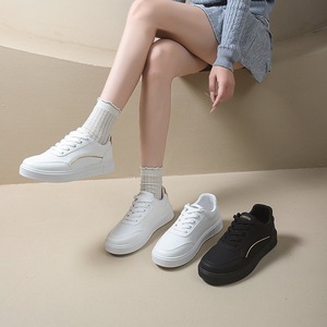 Baskets plateforme minimalistes blanches et noires pour femmes, respirantes, à lacets, pour le quotidien et le streetwear - Product Image 1