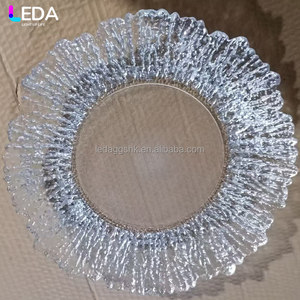 Vajilla Moderna LEDA para Fiestas y Eventos, Plato Base de Vidrio Transparente Ecológico, Plato de Cena con Diseño de Encaje para Bodas - Product Image 3