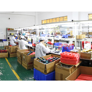 Asciugacapelli Professionale Ionico da Salone 1400W Leggero con Cavo Elettrico <span class=keywords><strong>per</strong></span> <span class=keywords><strong>Capelli</strong></span> Lisci Senza Crespo, Termo-Regolabile, <span class=keywords><strong>per</strong></span> Uso Alberghiero, Platino - Product Image 4