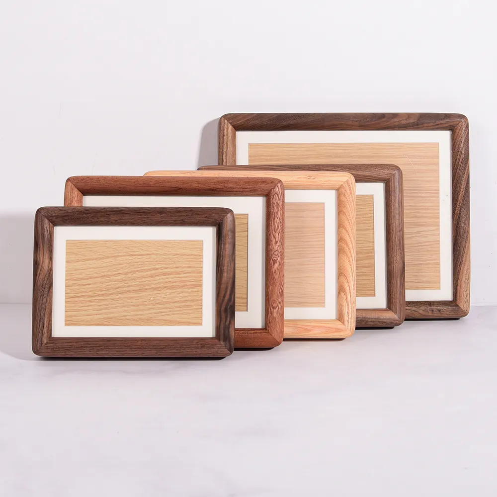 Di alta qualità nuovo Design moderno colore marrone Display da tavolo 4x6 foto cornice in legno di noce