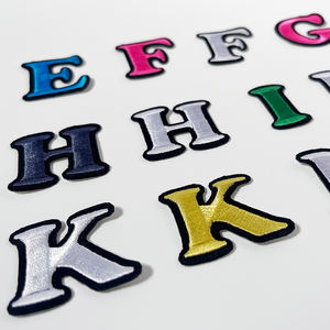 สติ๊กเกอร์ติดเสื้อแบบรีดติด ลายตัวอักษรภาษาอังกฤษ A-Z ขนาดเล็ก รุ่นใหม่ ขายดี สำหรับงาน DIY ตกแต่งหมวก - Product Image 3