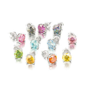 Pendientes de tuerca con cierre de rosca de plata de ley 925 para mujer, al por mayor, personalizados, con moissanita de color, joyería de estilo hip hop - Product Image 1