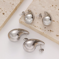 Boucles d'oreilles créoles épaisses étanches pour femmes boucles d'oreilles Dupes goutte d'eau légère hypoallergénique boucles d'oreilles en or bijoux de mode