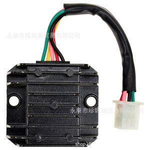 Redresseur régulé 12V 5 fils pour ATV, Buggy, GY6 150, CF250, CG125, Scooter, Motocross, avec connecteur femelle noir - Product Image 1