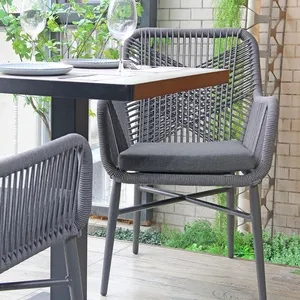 Chaise de salle à manger en rotin avec coussin en métal pour Restaurant