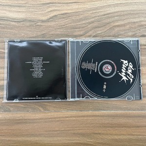<span class=keywords><strong>Daft</strong></span> <span class=keywords><strong>Punk</strong></span> Discovery CD, l'iconico album francese della house music con grafica del logo cromato - Product Image 4