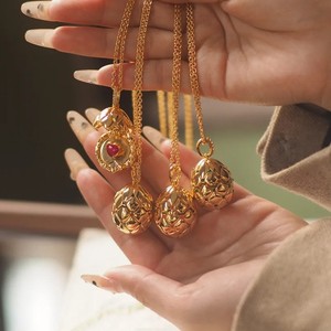 Collier Pendentif Médiéval en Cuivre avec Zircon, Oeuf <span class=keywords><strong>de</strong></span> Pâques Ouvertable, Chaîne Bambou, Style Vintage, Élégant, Petit, Haute <span class=keywords><strong>Valeur</strong></span> Chromatique - Product Image 4