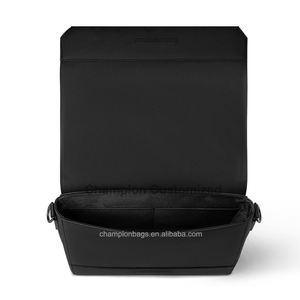 Bolso bandolera de viaje con solapa para hombre, bandolera de cuero de guijarro de lujo con logotipo personalizado para hombre - Product Image 3