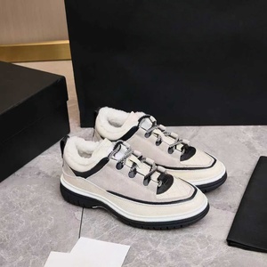 รองเท้าดีไซน์เนอร์สุดหรู สไตล์ลำลอง สีคลาสสิกแบบคัลเลอร์บล็อก แพนด้า สปอร์ต ระบายอากาศได้ดี ใช้ได้ทุกฤดู ปิดนิ้วเท้า ด้านบนเป็นผ้าตาข่าย - Product Image 6