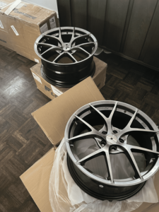 Cincocientos Dos Bibo - Llantas Forjadas Modificadas para Automóvil, de 17-24 Pulgadas, Aluminio T6061 con PCD/ET Personalizado, Cincocientos Dos Bibo Forjadas - Product Image 4