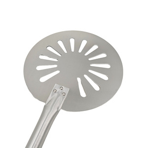 Pelle <span class=keywords><strong>à</strong></span> <span class=keywords><strong>pizza</strong></span> en aluminium <span class=keywords><strong>de</strong></span> 12 pouces avec manche long, ronde et perforée, pour four <span class=keywords><strong>à</strong></span> <span class=keywords><strong>pizza</strong></span>, outil <span class=keywords><strong>de</strong></span> transfert <span class=keywords><strong>de</strong></span> pain - Product Image 5