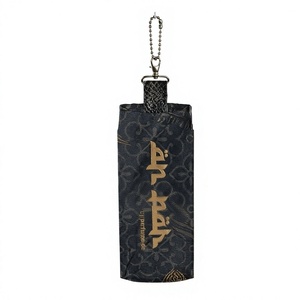 Tapis de prière musulman portable de luxe, imperméable, imprimé, avec pochette, tapis islamique Sajadah personnalisé pour mosquée, Janamaz, idéal pour un cadeau - Product Image 5